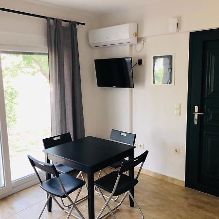 Ionian White Apartments Лефкада Экстерьер фото