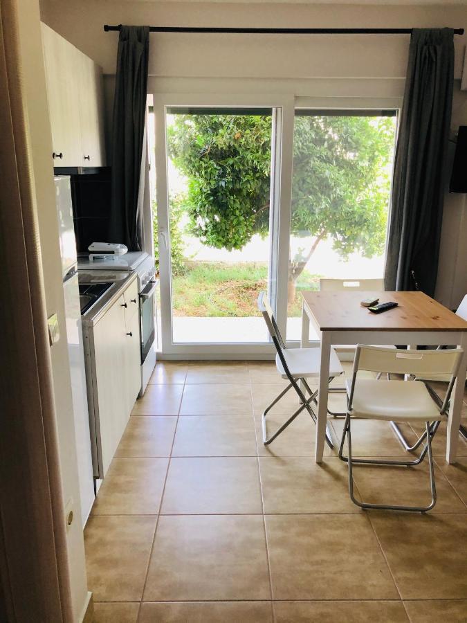 Ionian White Apartments Лефкада Экстерьер фото