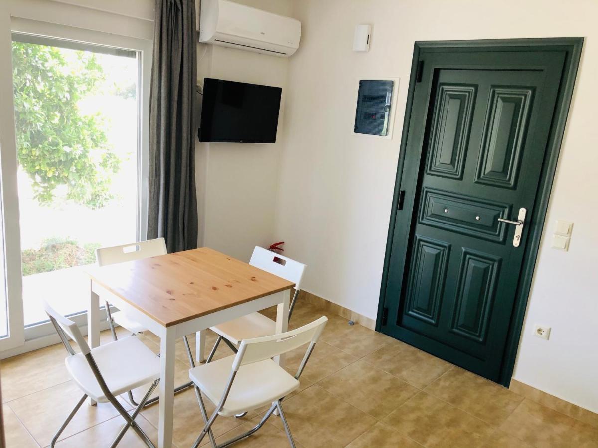 Ionian White Apartments Лефкада Экстерьер фото