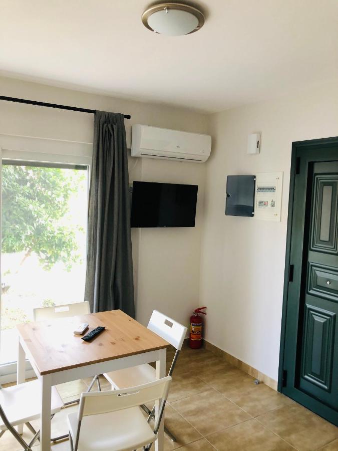 Ionian White Apartments Лефкада Экстерьер фото